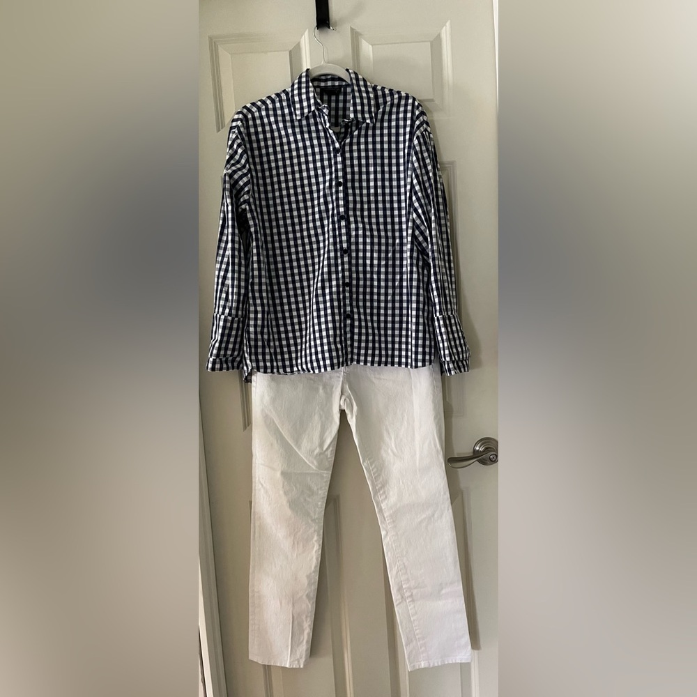 Women’s TopShop blue/white gingham button down shirt, classic style size 4